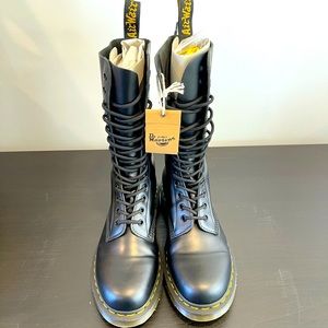 Dr. Martens 1914 Boots NEW